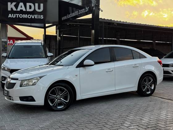 CHEVROLET CRUZE 1.8 LT 16V FLEX 4P MANUAL